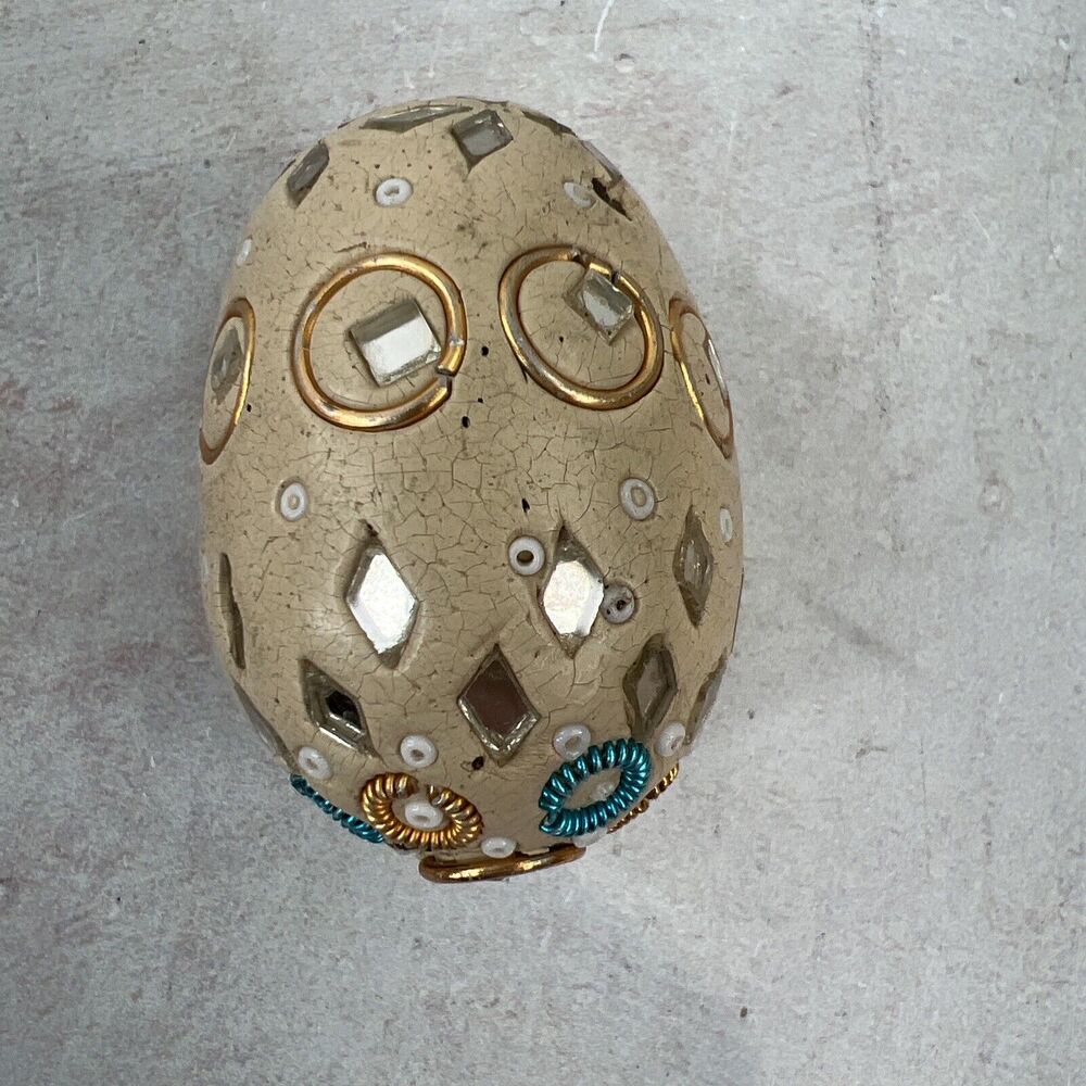 vintage egg‎ figurine Unique 2 Inch